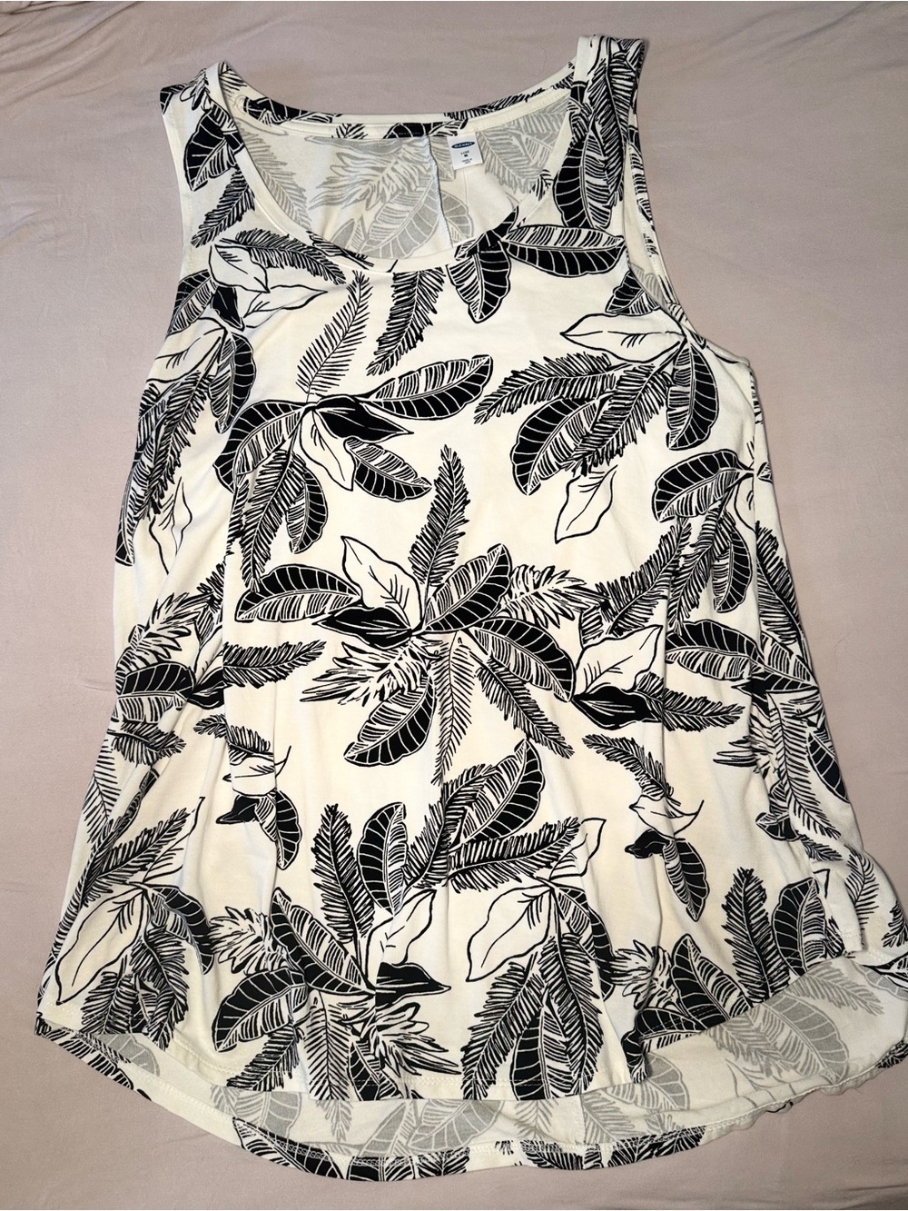 Old Navy Luxe Black & White Tropical Leaf Tank Top NWT